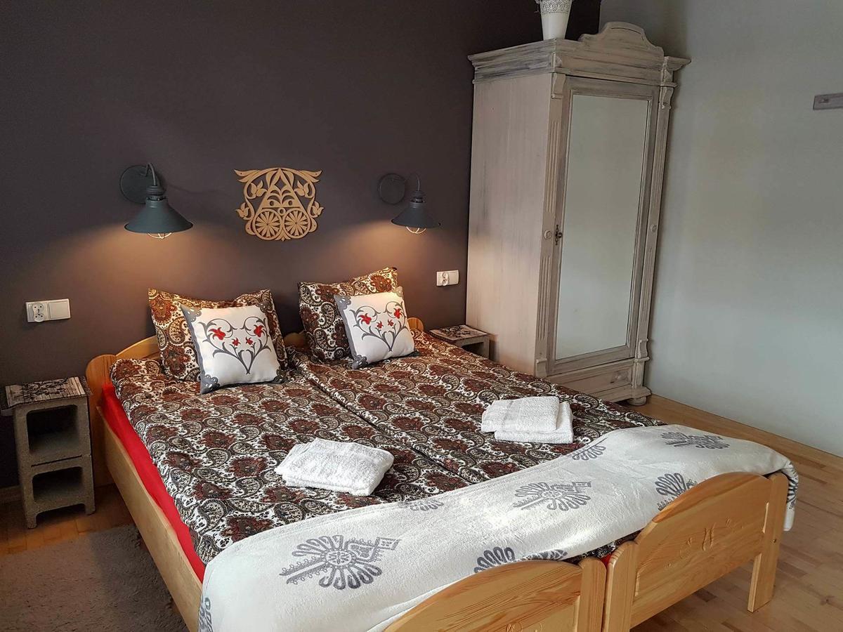 Koliba Nad Bialka Czarna Gora Bed and Breakfast Buitenkant foto